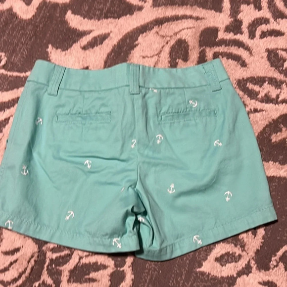 J crew 100% cotton shorts. Anchors. Excellent condition.  Size 8 - Picture 3 of 3